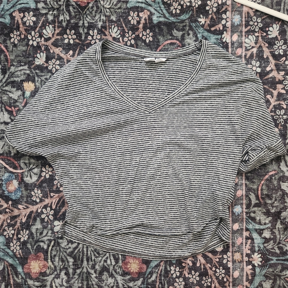 Melrose and Market Black and White Striped V-Neck Tee